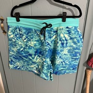 Torrid tie dye shorts 1X NWOT